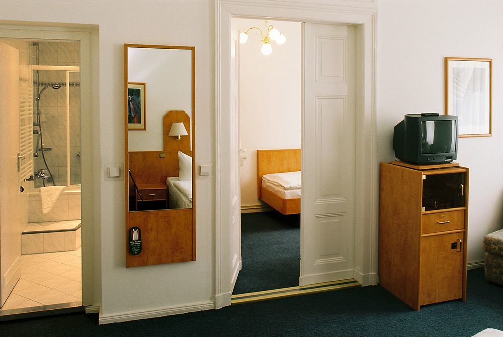 Hotel Kastanienhof Berlim Exterior foto
